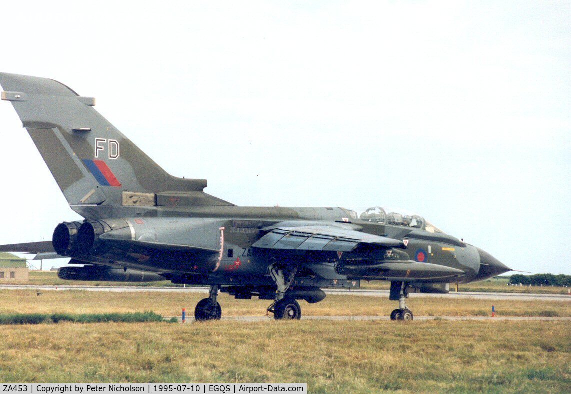 ZA453, 1983 Panavia Tornado GR.1B C/N BS083/249/3119, Tornado GR.1B of 12 Squadron at RAF Lossiemouth in the Summer of 1995.