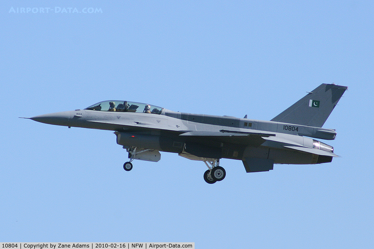 10804, 2007 Lockheed Martin F-16D Fighting Falcon C/N JF-4, Pakistani Air Force F-16D landing during flight test at NAS Fort Worth (Carswell Field)