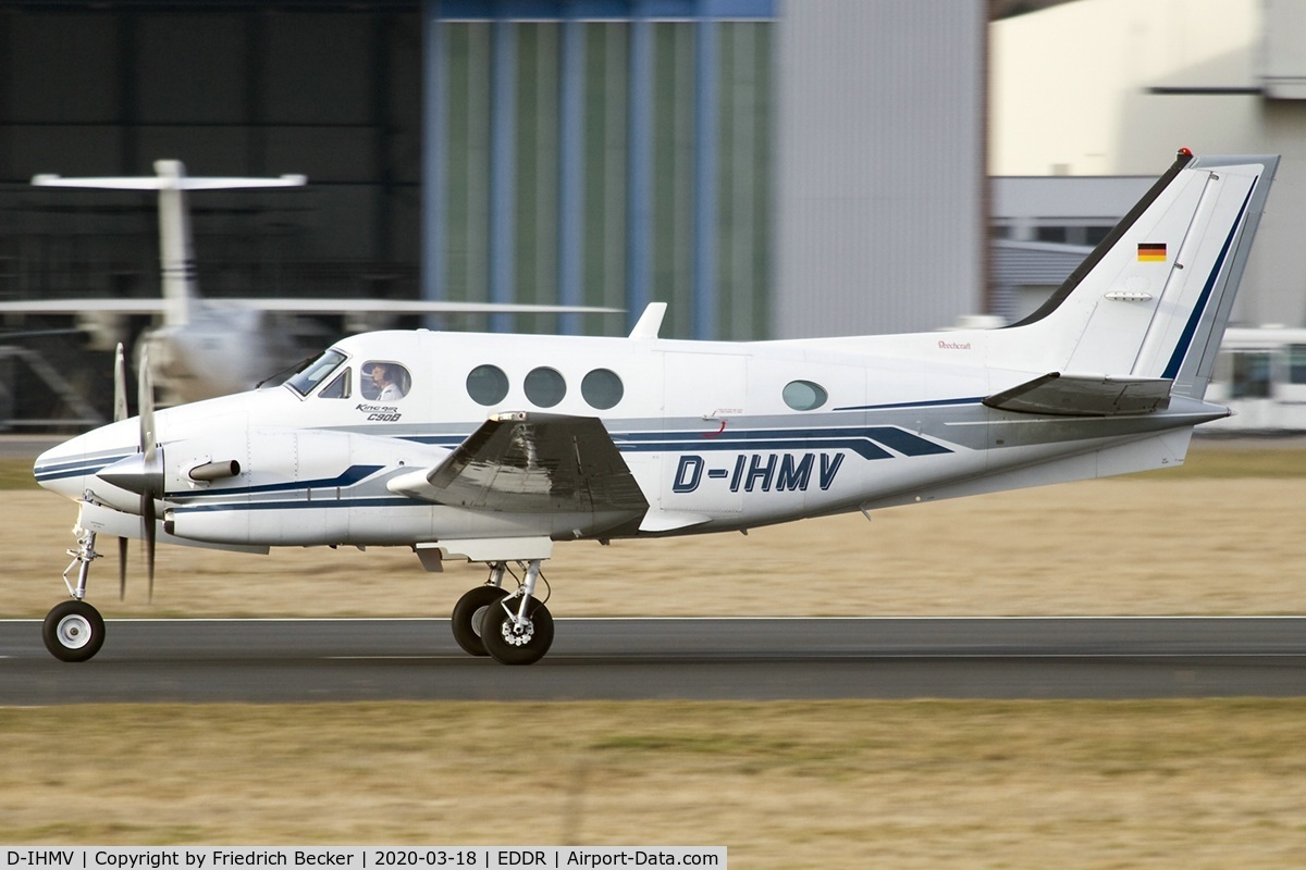 D-IHMV, Beech C90B King Air C/N LJ-1325, departing EDDR via RW27
