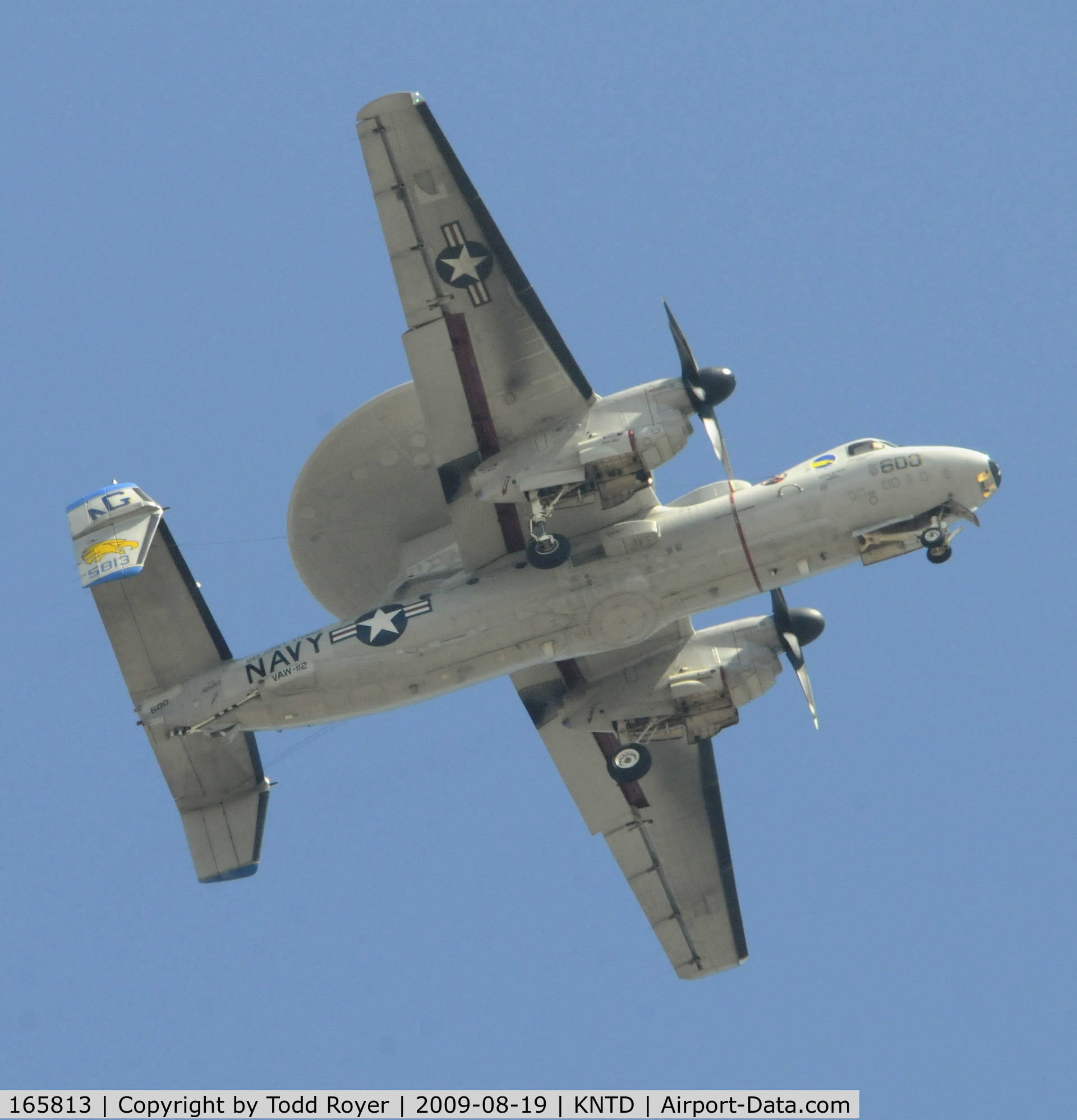 165813, Northrop Grumman E-2C Hawkeye 2000 C/N A184, From the backyard