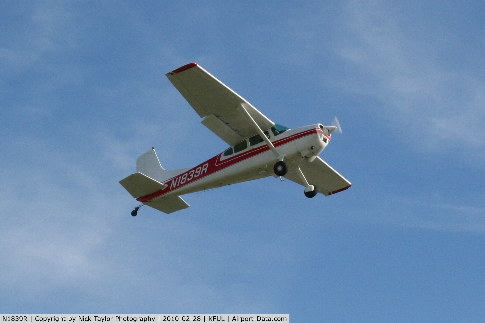 N1839R, 1974 Cessna A185F Skywagon 185 C/N 18502554, Taking off 24