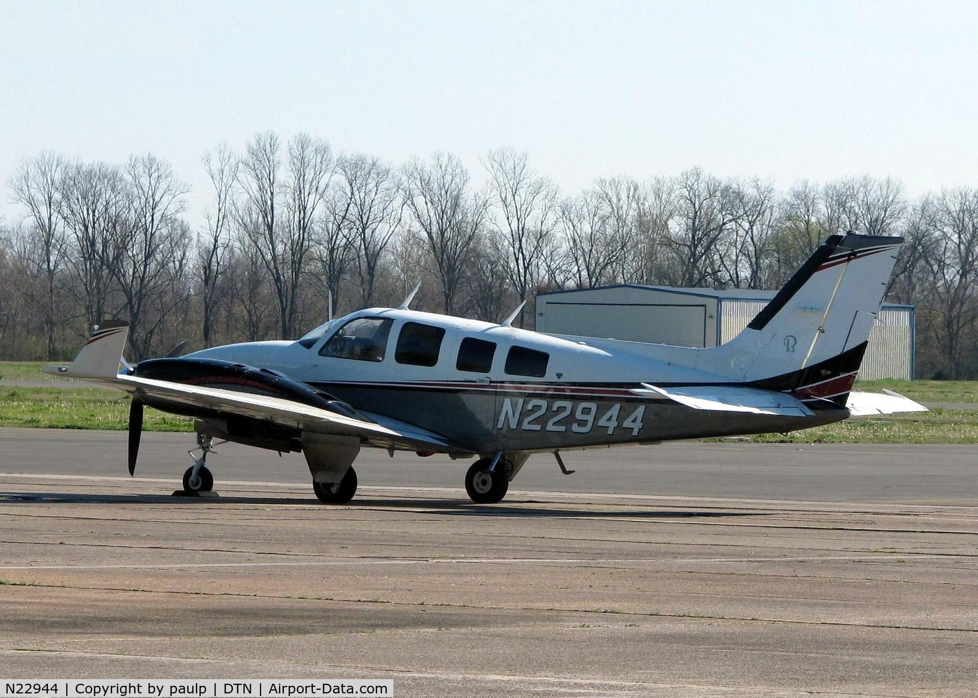 N22944, 1977 Beech 58P Baron C/N TJ-127, Parked at Downtown Shreveport.