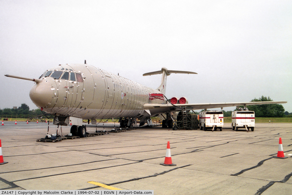 ZA147, 1966 Vickers VC10 K.3 C/N 882, Vickers VC-10 K3. Covered in strain guages for checking the integrity of the cabin under pressure. From 101 Sqn at Brize Norton's Photocall 1994.