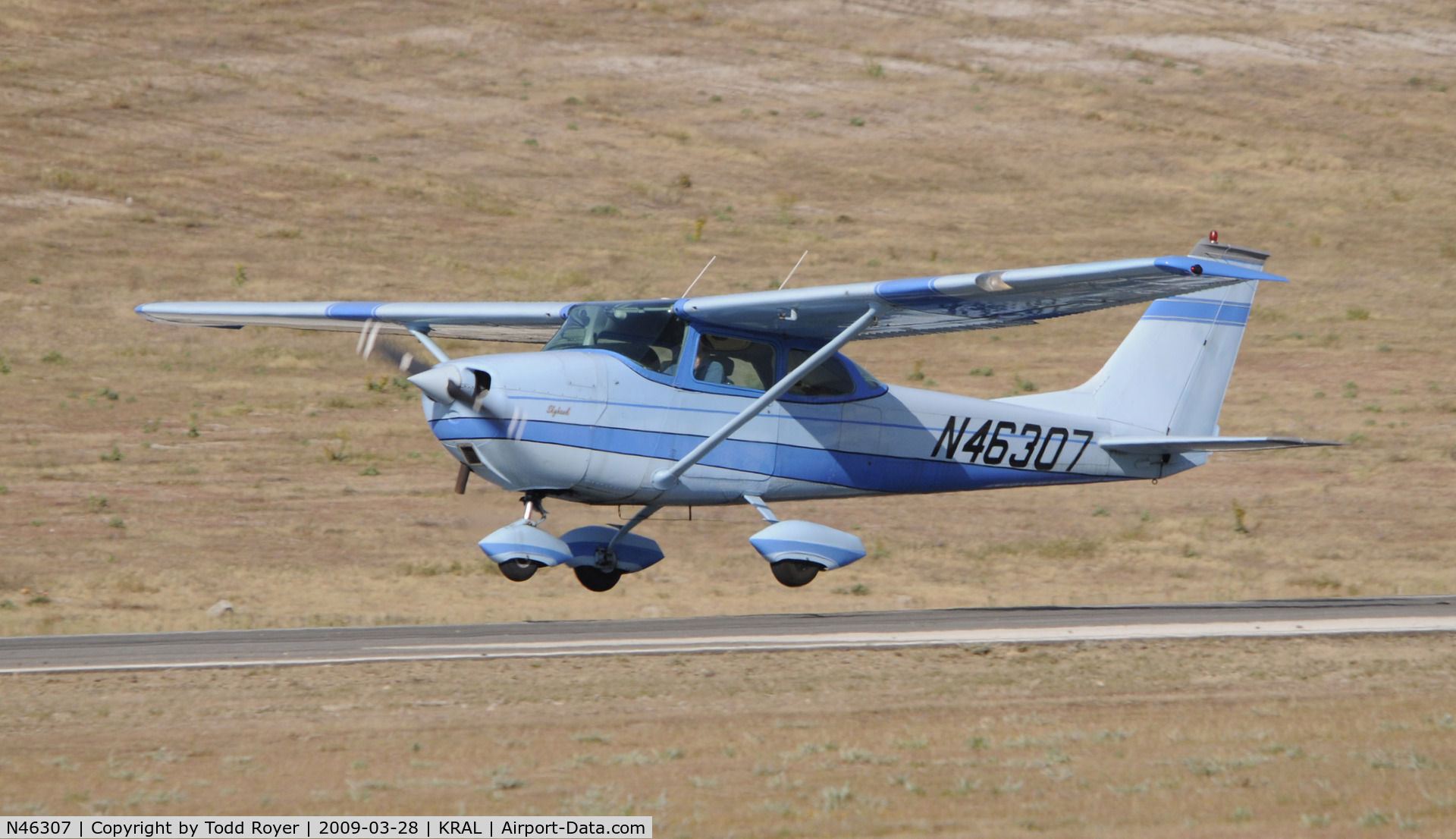 N46307, 1968 Cessna 172K Skyhawk C/N 17257174, Riverside Airshow 2009