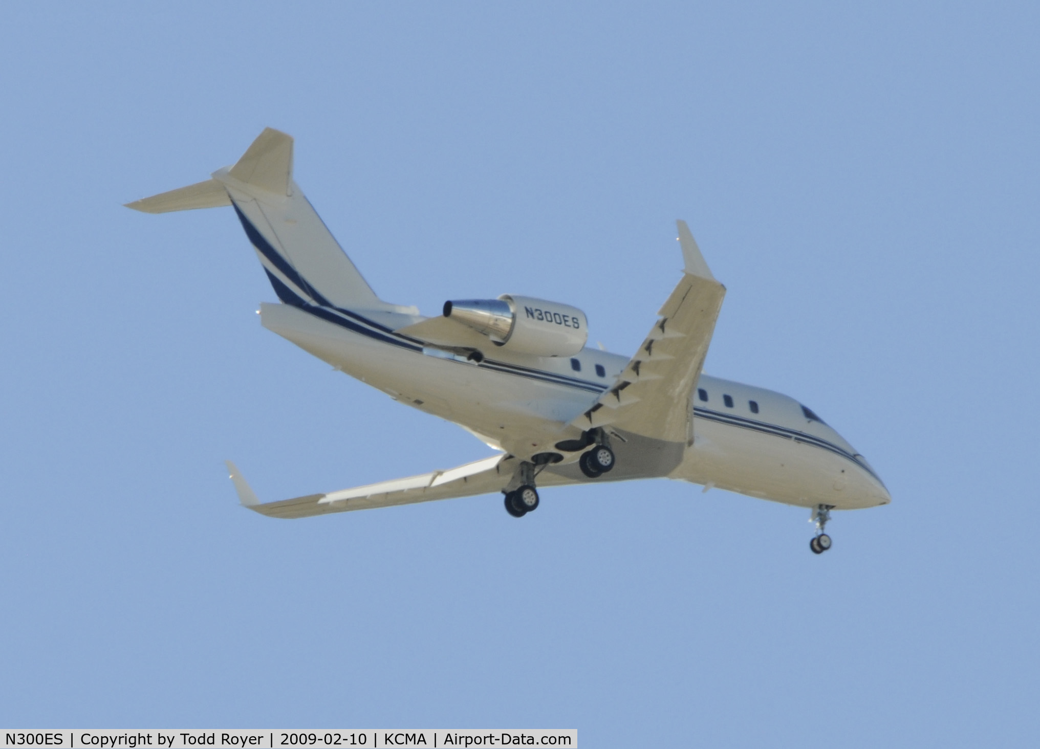 N300ES, 1999 Bombardier Challenger 604 (CL-600-2B16) C/N 5439, From the backyard