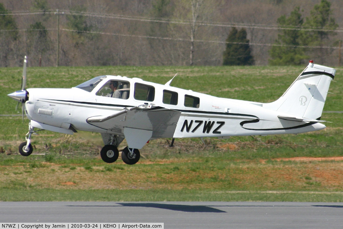 N7WZ, 2005 Raytheon Aircraft Company G36 C/N E-3637, Departing runway 23.