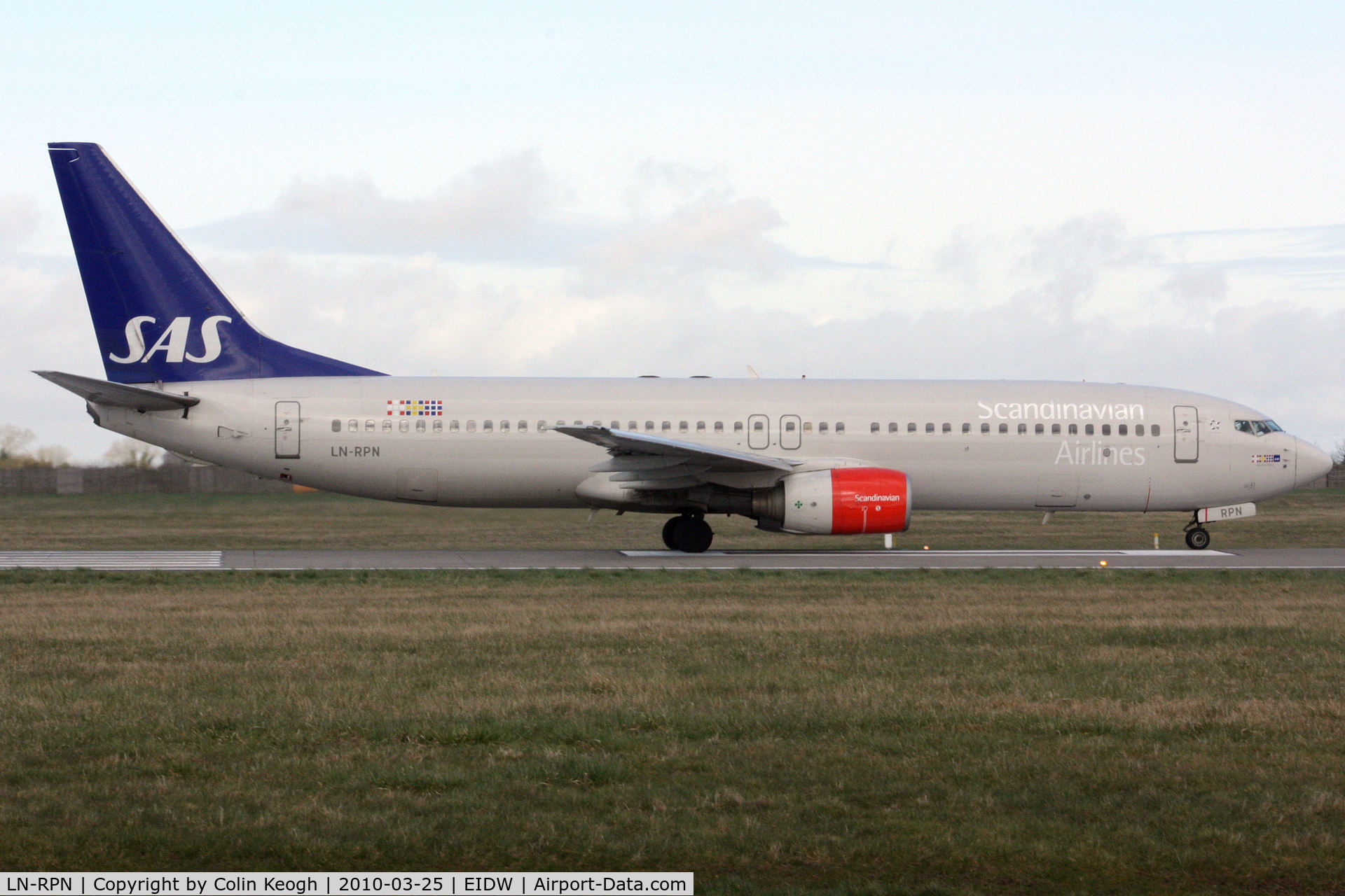 LN-RPN, 2000 Boeing 737-883 C/N 30470, B737 SAS at Dublin