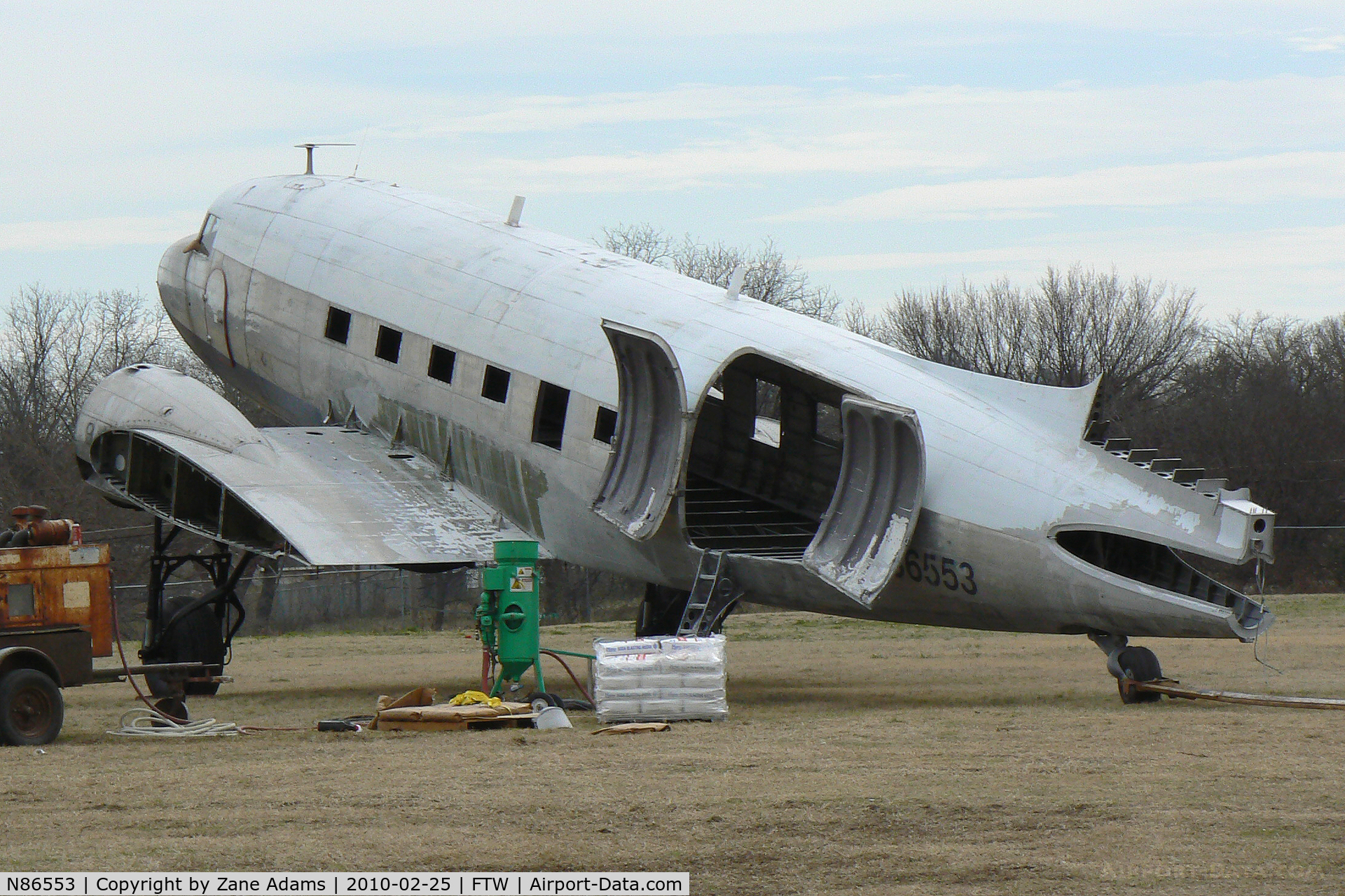 N86553, 1942 Douglas DC-3-G202A C/N 4715, At Fort Worth Meacham Field