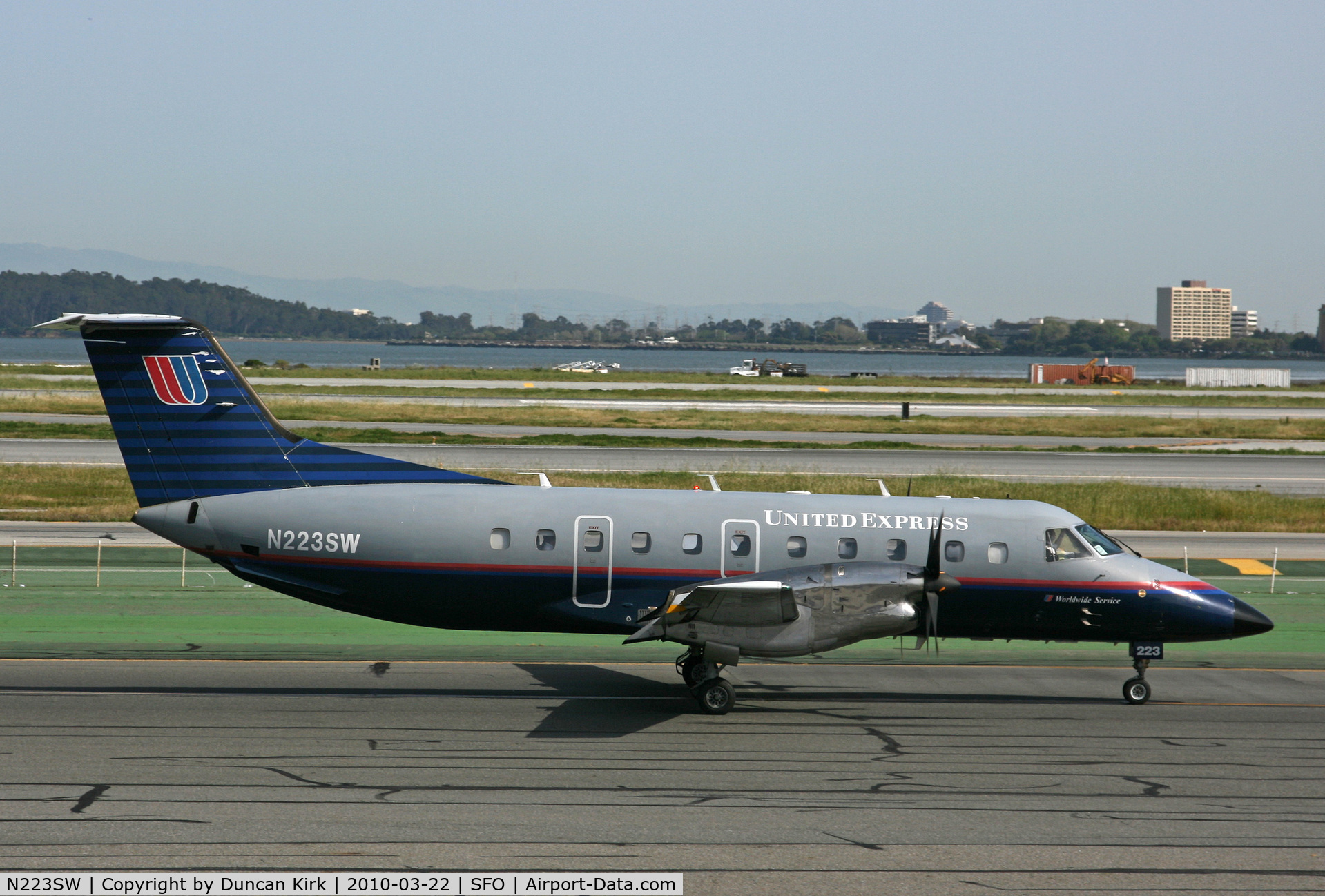 N223SW, 1995 Embraer EMB-120ER Brasilia C/N 120.291, Another quick hop from SFO
