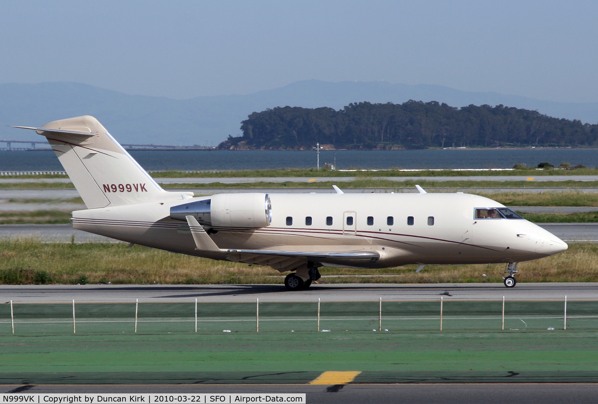 N999VK, 2001 Bombardier Challenger 604 (CL-600-2B16) C/N 5499, Another business trip!
