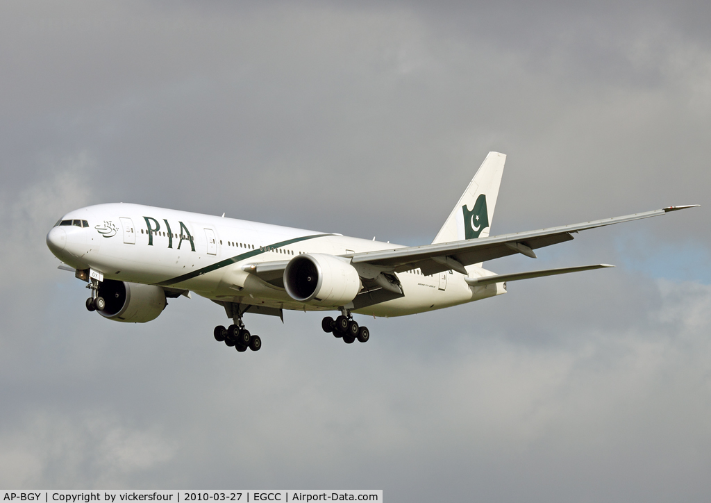 AP-BGY, 2005 Boeing 777-240/LR C/N 33781, PIA