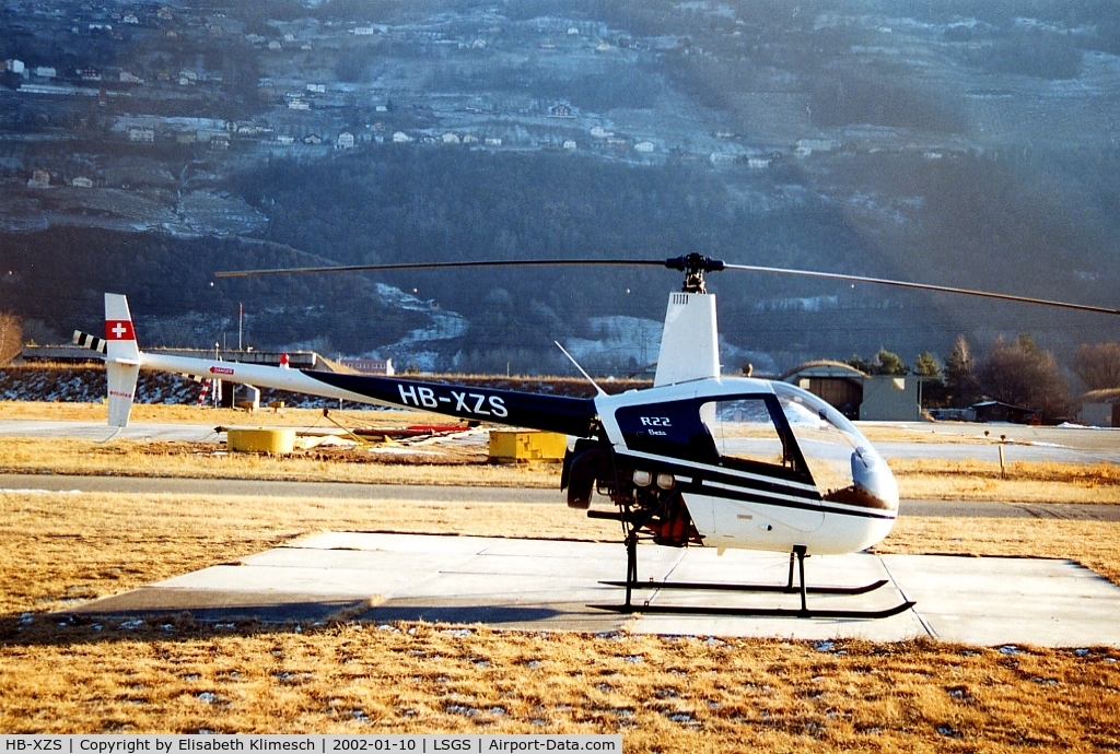 HB-XZS, 1993 Robinson R22 Beta C/N 2368, at Sion Airport