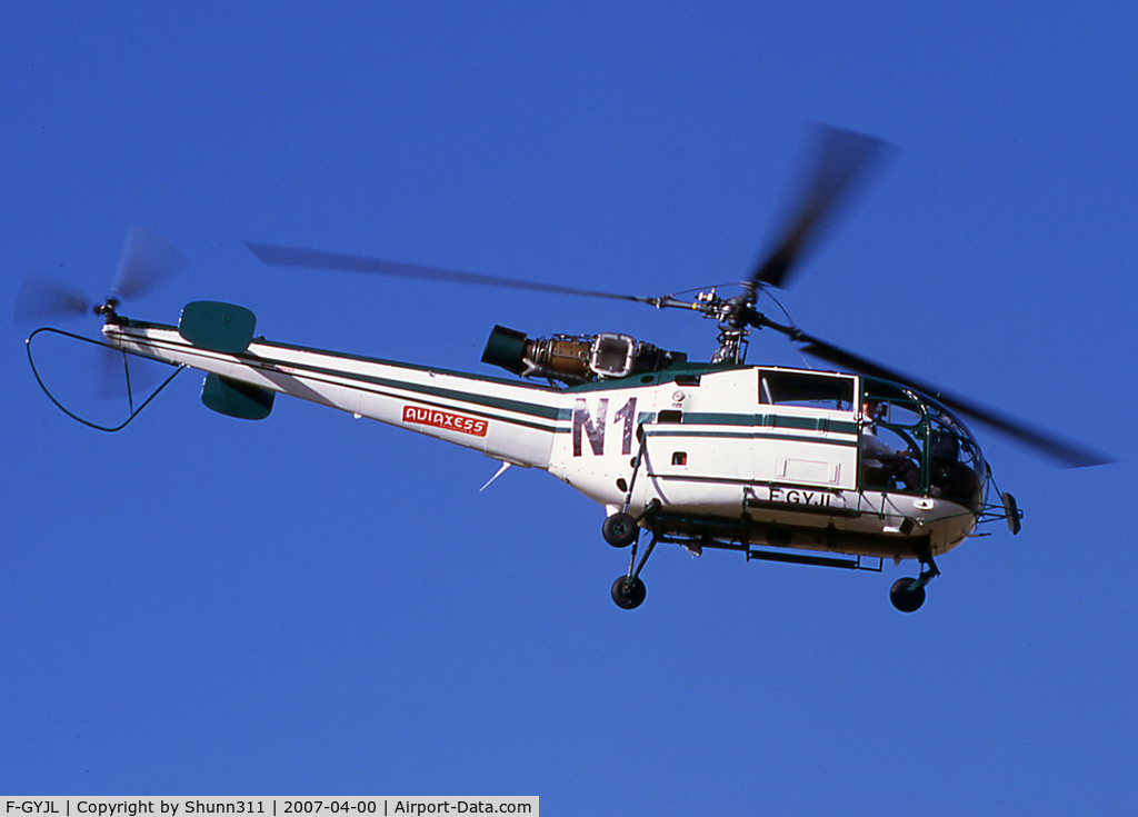 F-GYJL, Aerospatiale SA-316B Alouette III C/N 1527, On take off from Magny-Court Heliport during Formula One GP 2004
