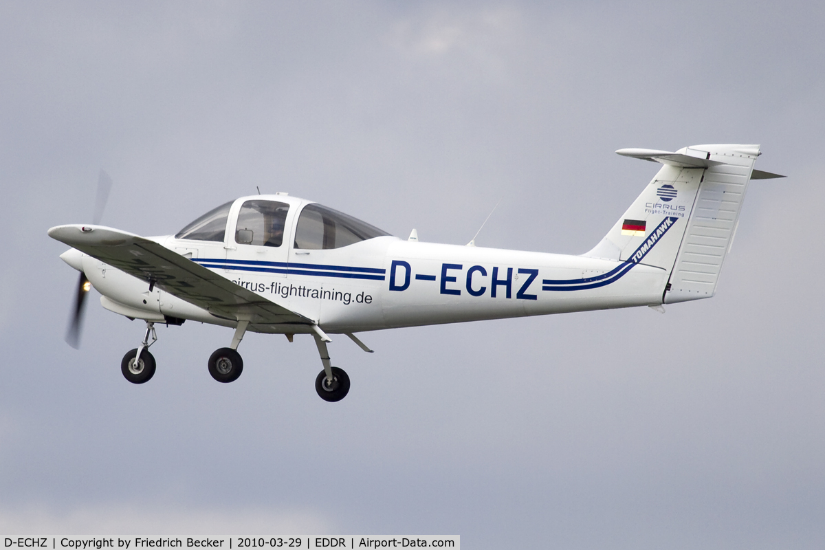 D-ECHZ, Piper PA-38-112 Tomahawk Tomahawk C/N 38-78A0554, departing Saarbrücken