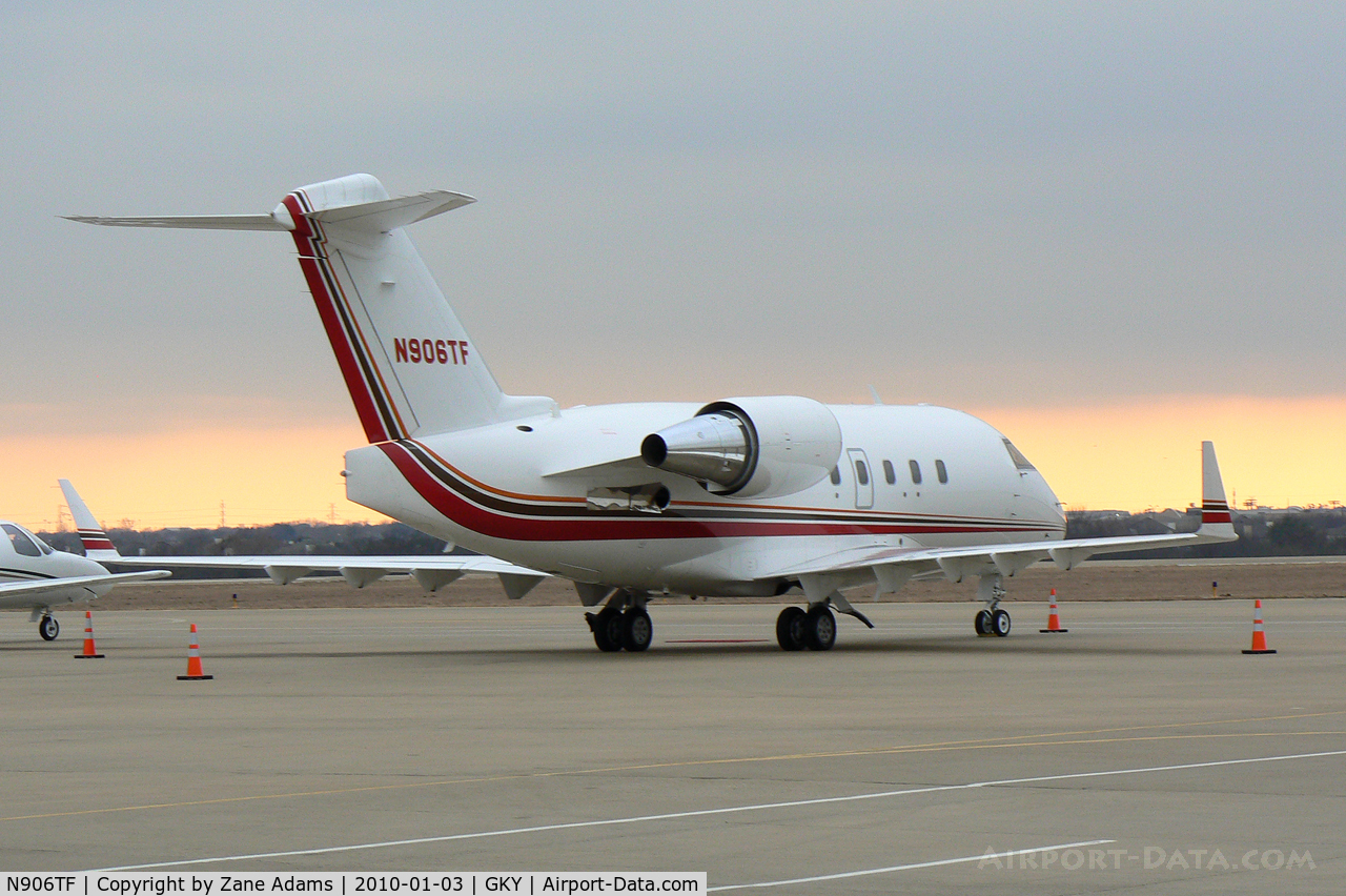N906TF, 1998 Bombardier Challenger 604 (CL-600-2B16) C/N 5366, At Arlington Municipal - In town for a Dallas Cowboy's game