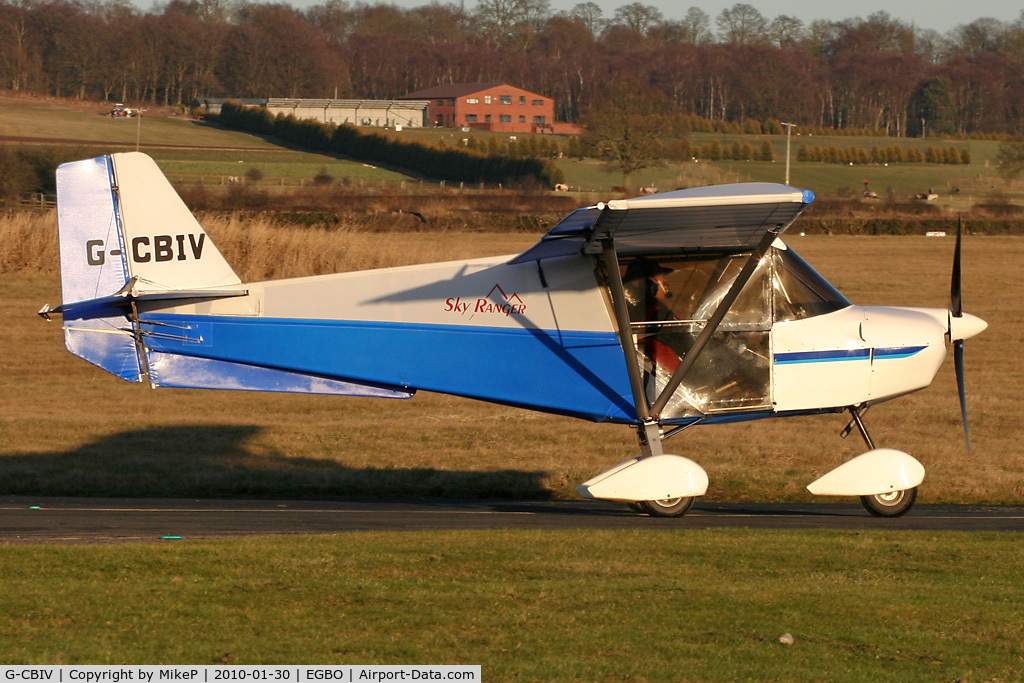 G-CBIV, 2002 Skyranger 912(1) C/N BMAA/HB/201, Departing the Icicle fly-in minutes before last light.