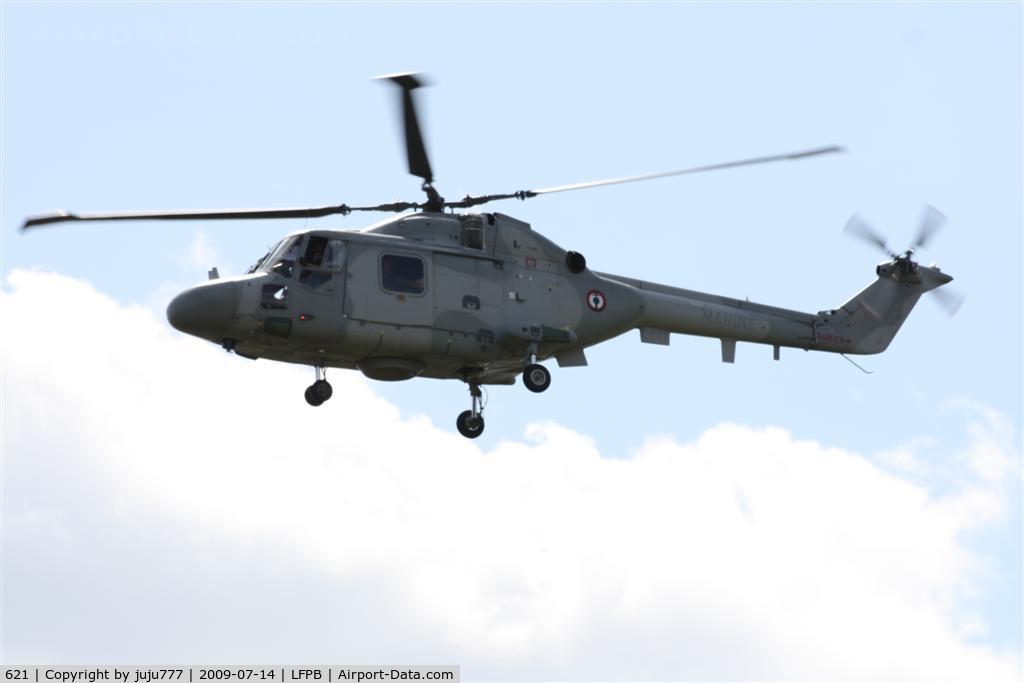 621, Westland Lynx HAS.2(FN) C/N 092, on transit at Le Bourget for National day over Paris