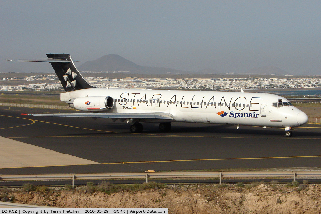 EC-KCZ, 1988 McDonnell Douglas MD-87 (DC-9-87) C/N 49609, Spanair MD-87 in Star Alliance colours at Arrecife , Lanzarote in March 2010