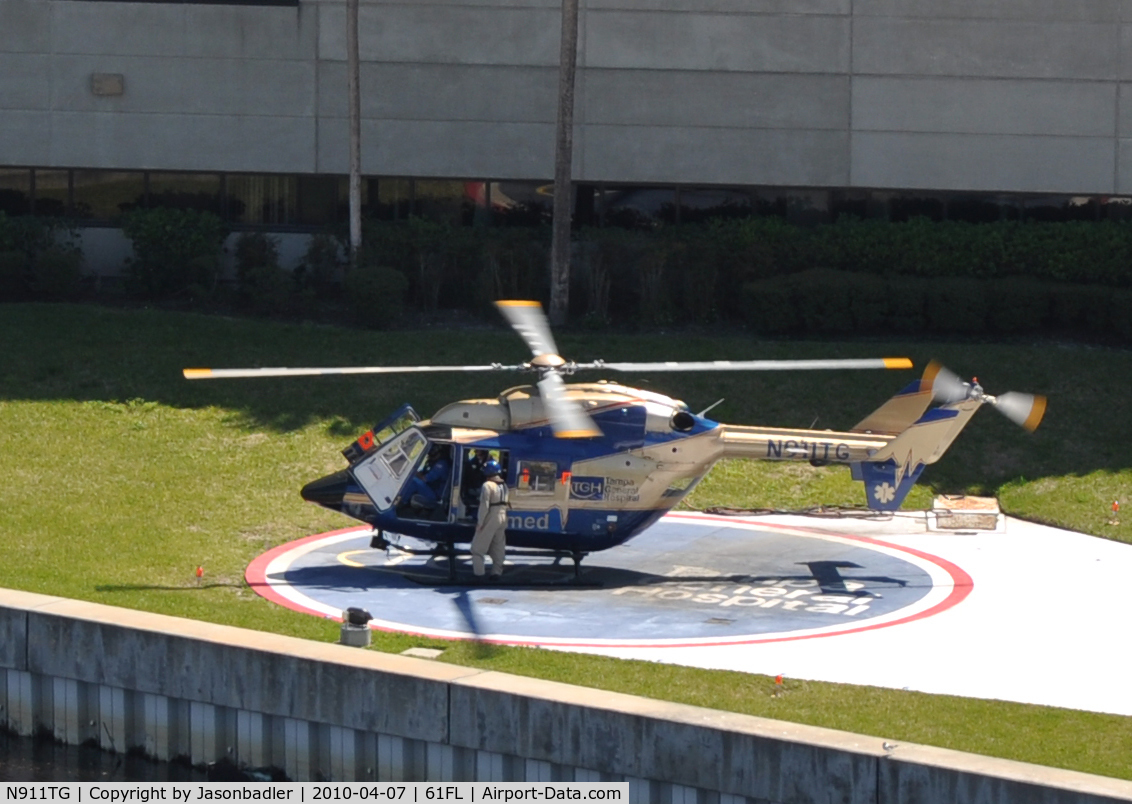 N911TG, 1993 Eurocopter-Kawasaki BK-117C-1 C/N 7506, Departing Tampa General Hospital