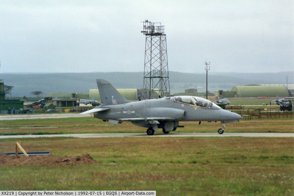 XX219, 1978 Hawker Siddeley Hawk T.1A C/N 055/312055, Hawk T.1A of 151 Squadron preparing to join Runway 23 at RAF Lossiemouth in the Summer of 1992.