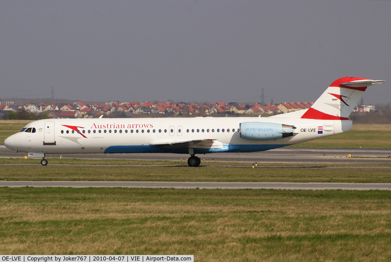 OE-LVE, 1994 Fokker 100 (F-28-0100) C/N 11499, Austrian arrows Fokker F-100