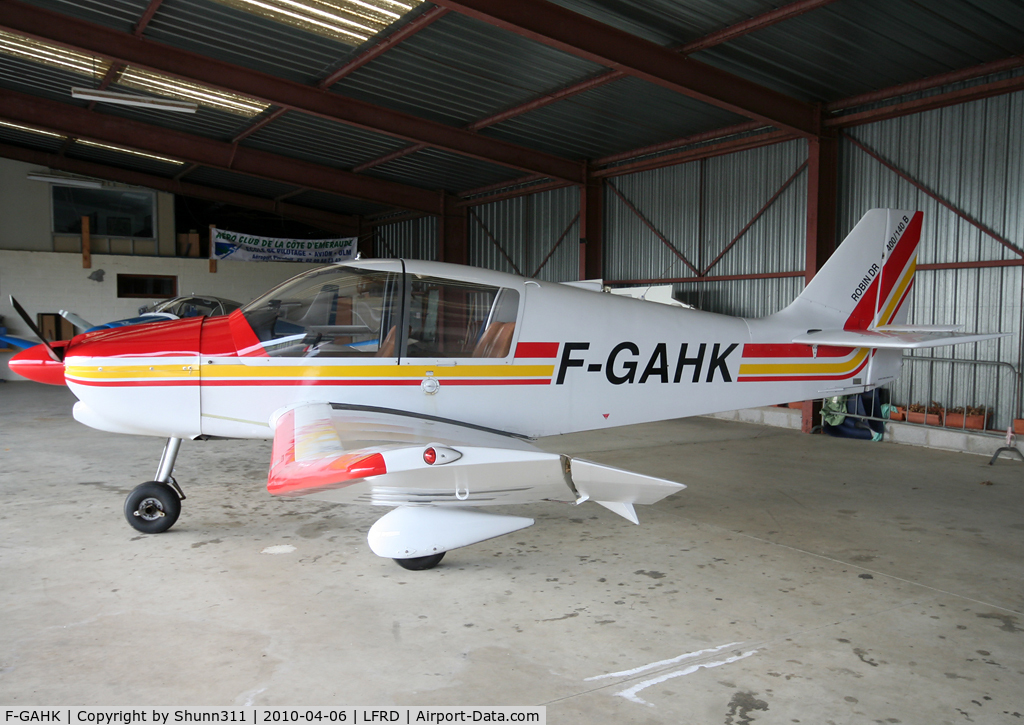 F-GAHK, Robin DR-400-140B Major C/N 1180, Parked at the Airclub...