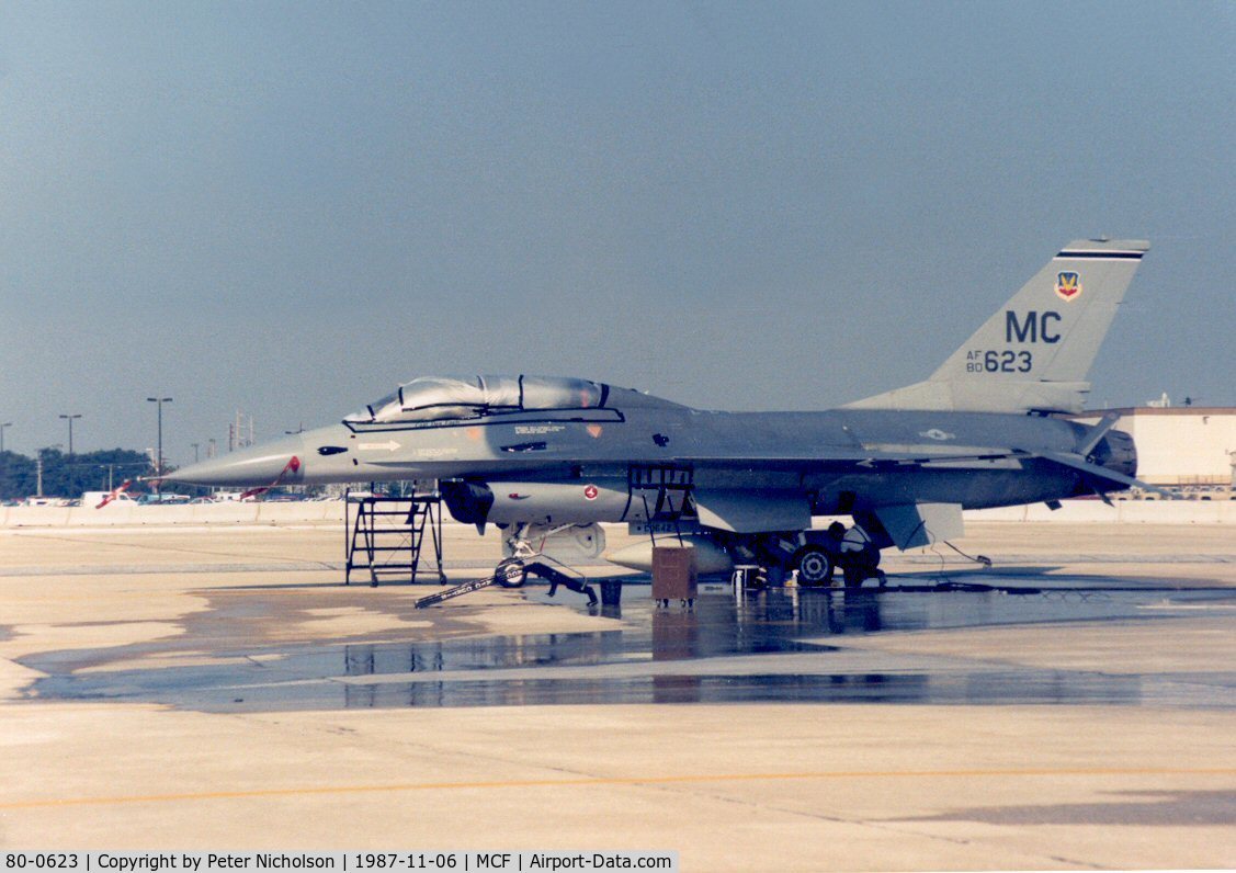 80-0623, 1980 General Dynamics F-16B Fighting Falcon C/N 62-65, F-16B Falcon of 72nd Tactical Fighter Training Squadron at MacDill AFB in November 1987.
