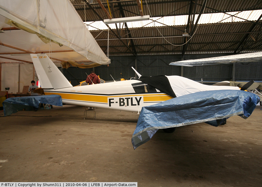 F-BTLY, Wassmer (Cerva) CE-43 Guepard C/N 437, Hangared...