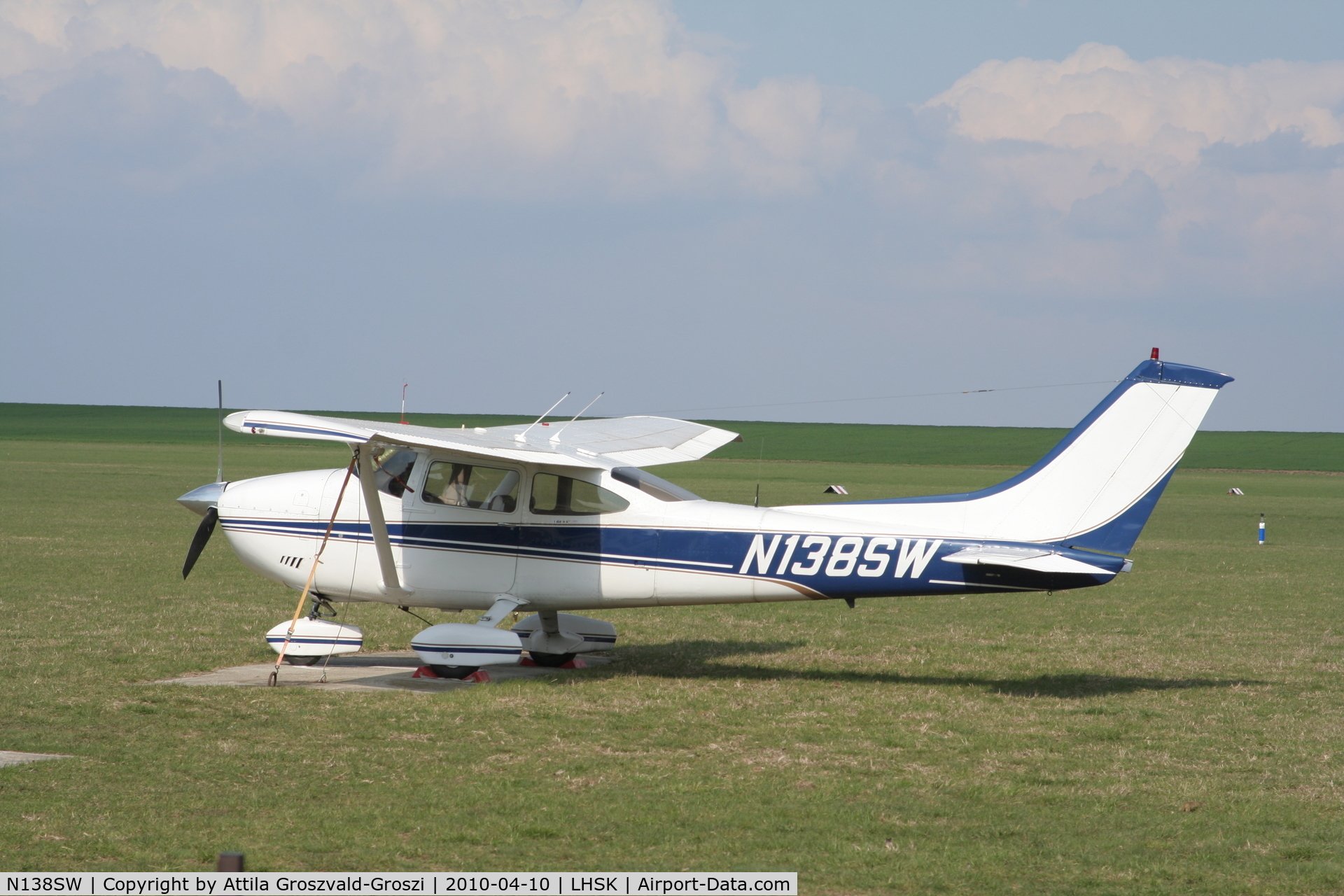 N138SW, 1977 Cessna 182Q Skylane C/N 18265569, Siófok-Kiliti Airport, Hungary