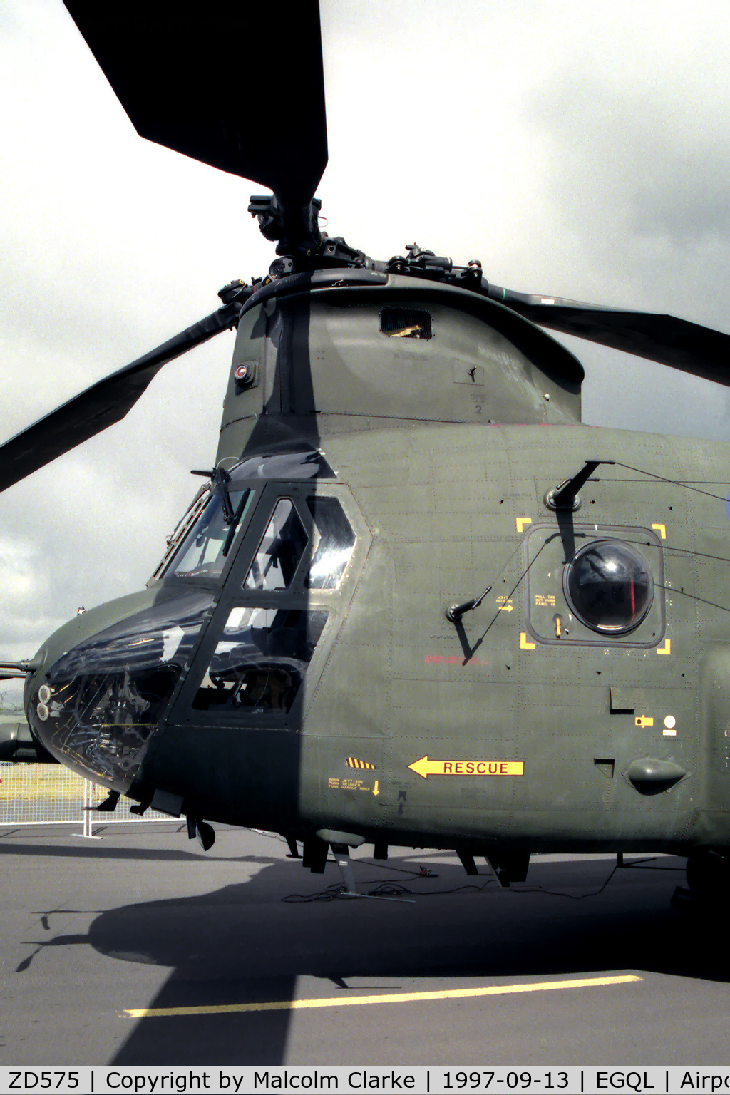 ZD575, Boeing Vertol Chinook HC.2 C/N M/A035/B-867/M7023), Boeing Chinook HC2 at RAF Leuchars Battle of Britain Air Show in 1997.