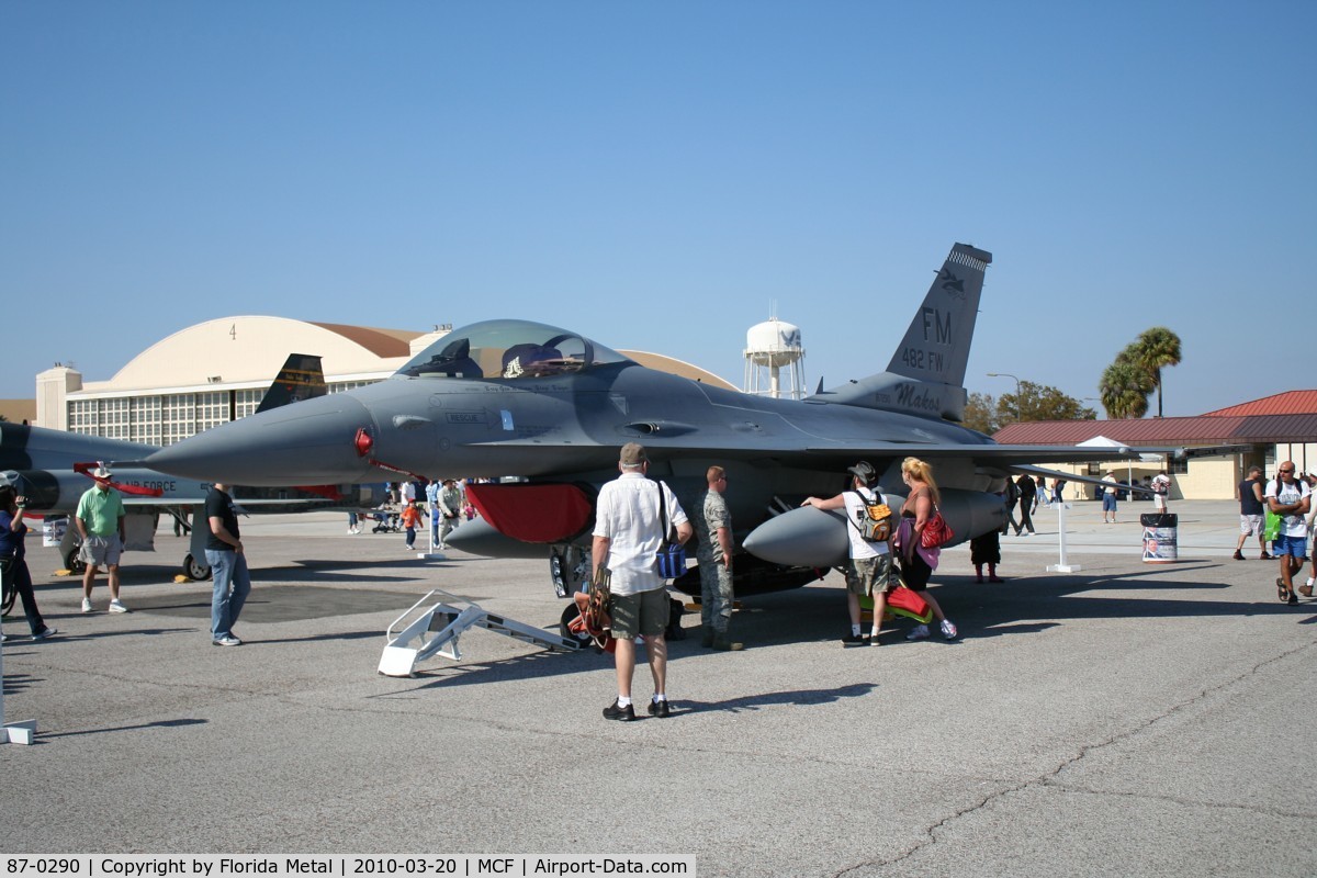 87-0290, 1987 General Dynamics F-16C Fighting Falcon C/N 5C-551, F-16C