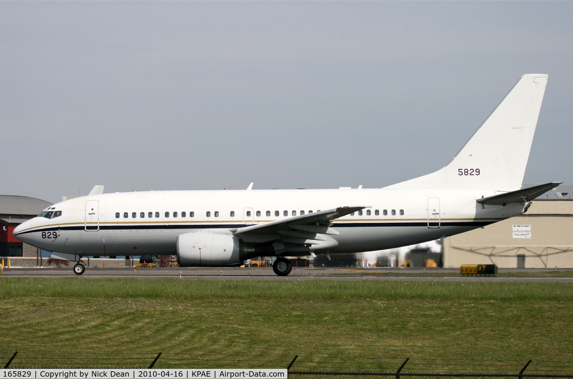 165829, 2000 Boeing C-40A Clipper C/N 29979, KPAE