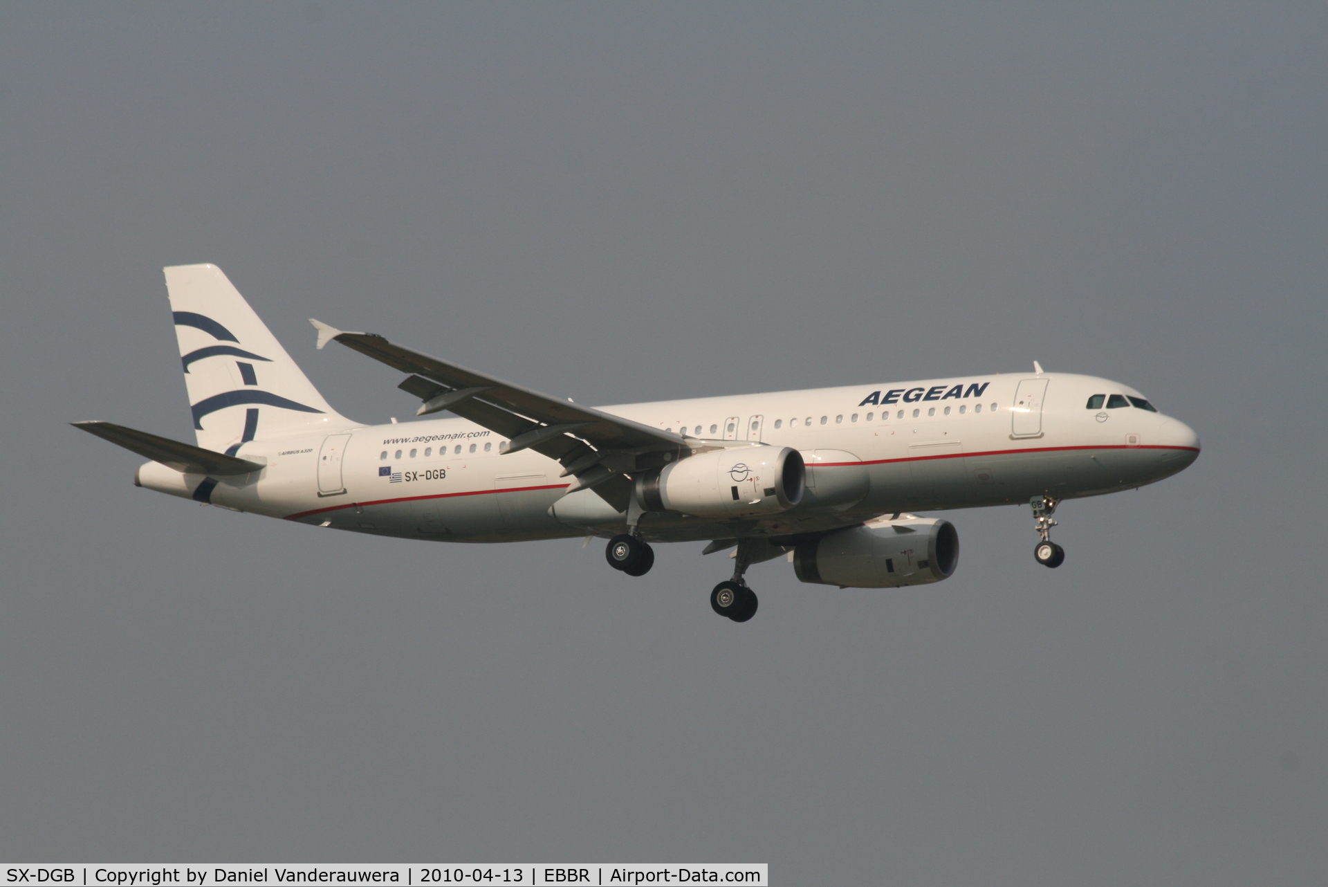 SX-DGB, 2009 Airbus A320-232 C/N 4165, Arrival of flight A3 620 to RWY 02