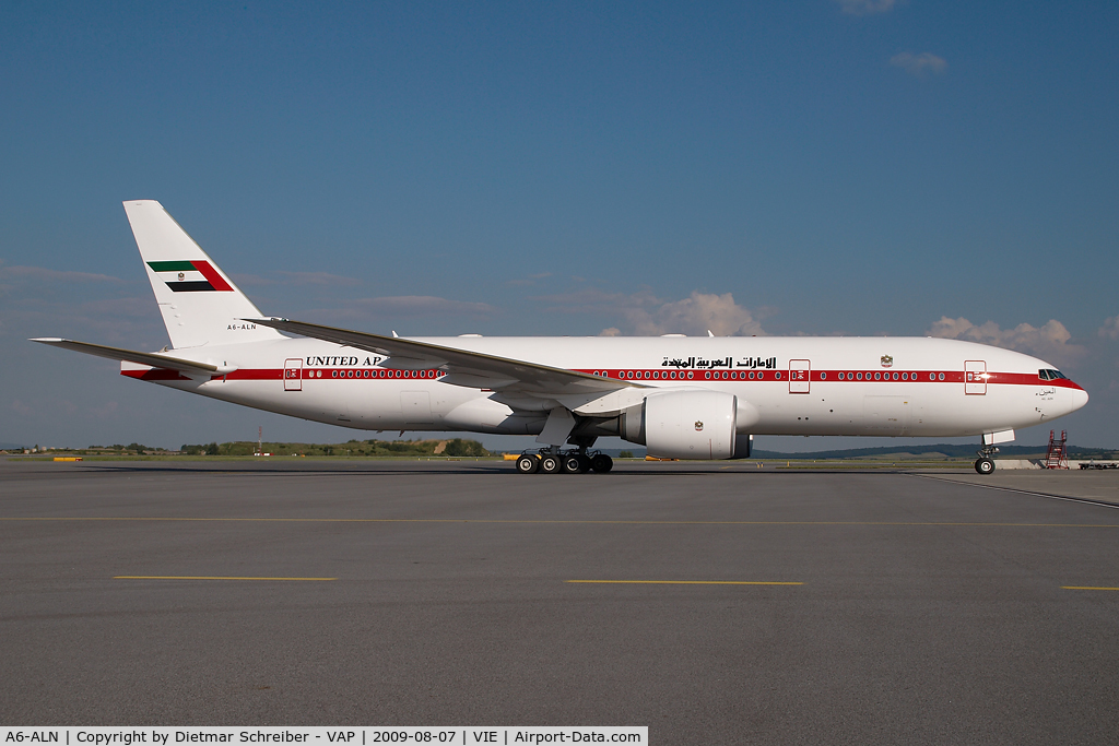 A6-ALN, 1999 Boeing 777-2AN/ER C/N 29953, United Arab Emirates Boeing 777-200