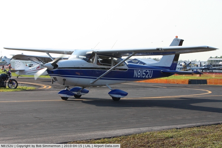 N8152U, 1964 Cessna 172F C/N 17252052, Departing Lakeland, FL during Sun N Fun 2010