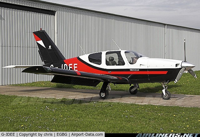 G-JDEE, 1982 Socata TB-20 Trinidad C/N 333, in hanger