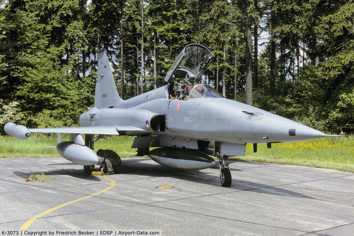 K-3073, 1972 Canadair NF-5A Freedom Fighter C/N 3073, Royal Netherland Air Force NF-5A comes to stop at Fliegerhorst Pferdsfeld