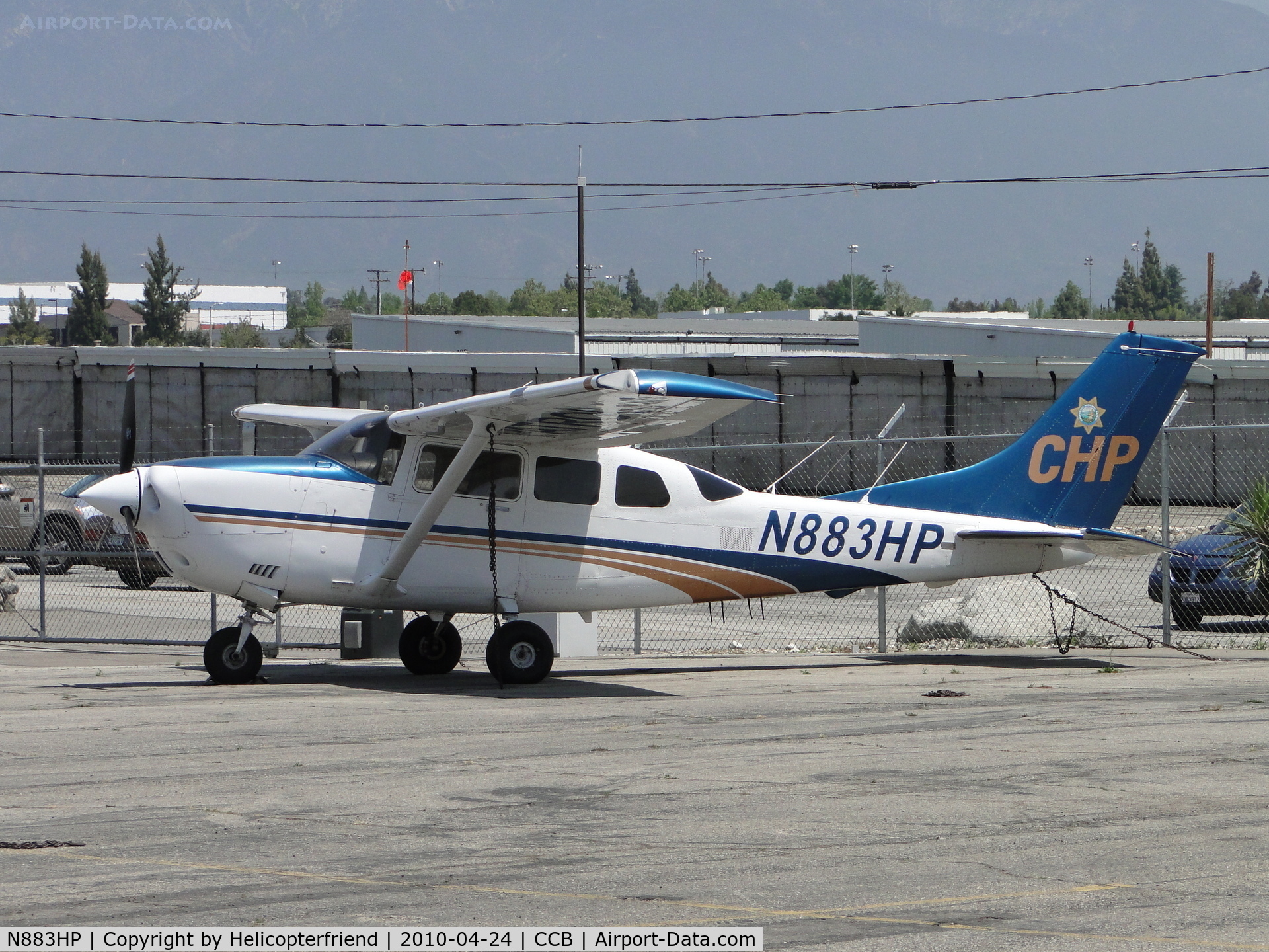 N883HP, 2000 Cessna T206H Turbo Stationair C/N T20608235, Parked at Foothill Aircraft Sales and Service