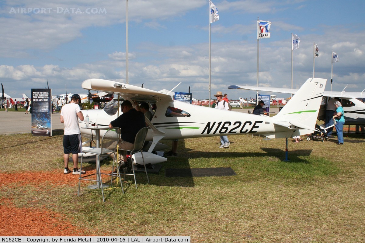 N162CE, 2008 Cessna 162 Skycatcher C/N 16200001, Cessna 162 Skycatcher