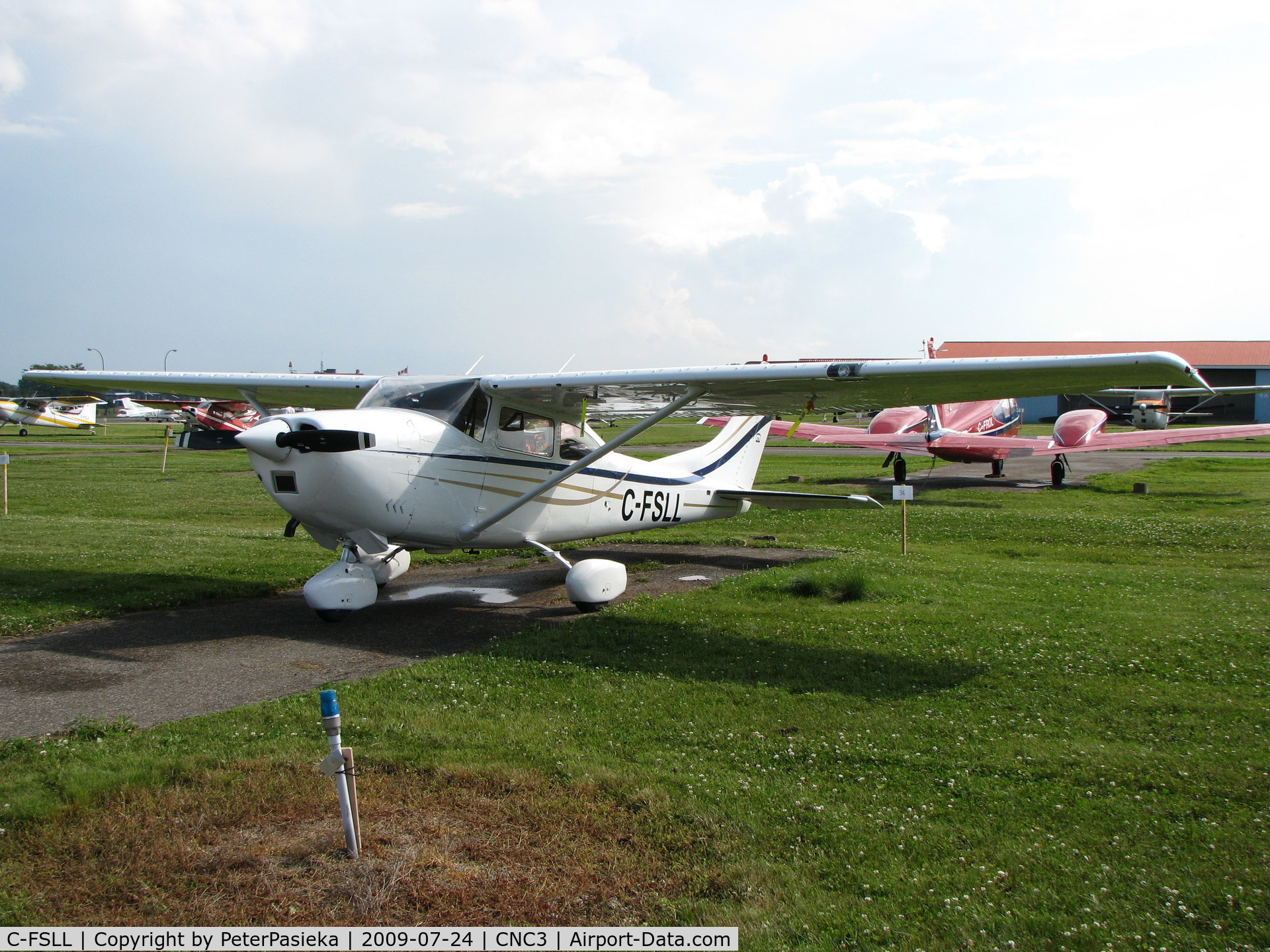 C-FSLL, 1969 Cessna 182M Skylane C/N 18259814, @ Brampton Airport