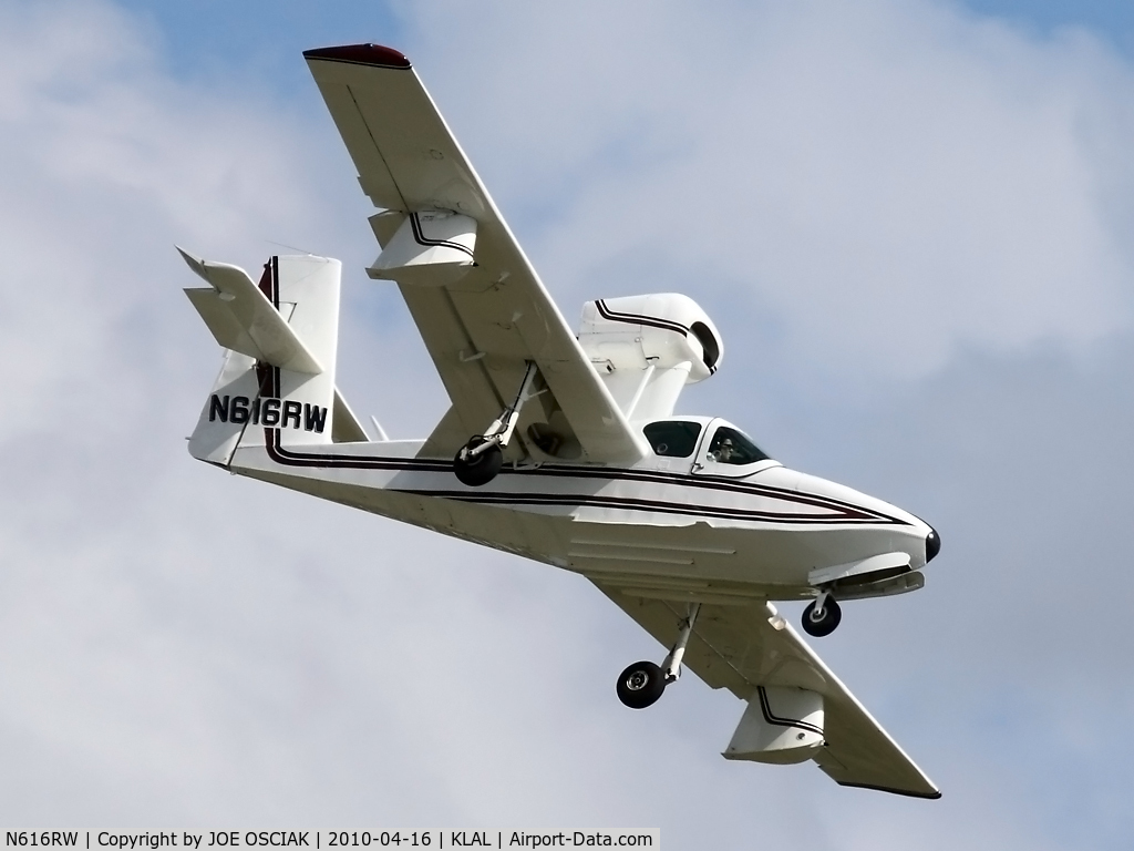 N616RW, 1978 Consolidated Aeronautics Inc. Lake LA-4-200 C/N 888, Arriving at KLAL
