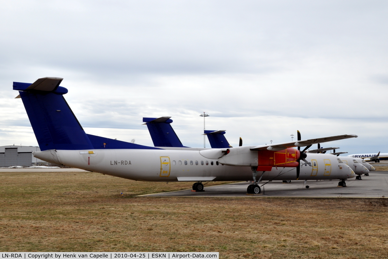 LN-RDA, 1999 De Havilland Canada DHC-8-402Q Dash 8 C/N 4013, SAS Commuter Dash 8 400s at Nyköping Skavsta airport in Sweden. These are LN-RDA (in front), LN-RDT and LN-RDP, which are in storage after being taken out of service by SAS after a series of main landing gear collapses.