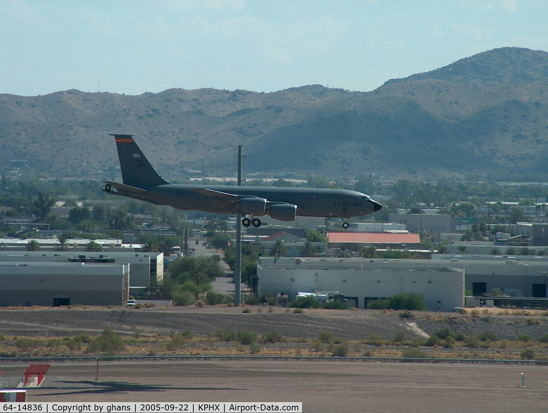 64-14836, 1964 Boeing KC-135R Stratotanker C/N 18776, Landing at Phoenix with the mountains in the bachground.