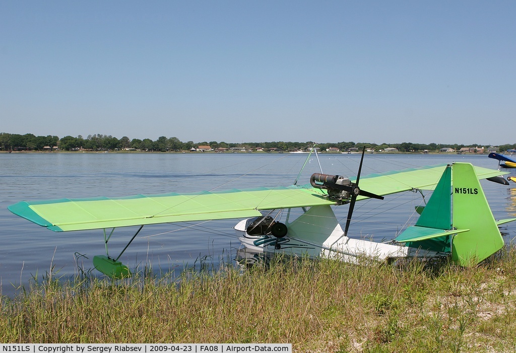N151LS, 1989 Advanced Aviation XA C/N B046-A270-447, Lake Agnes Splash-in 2009