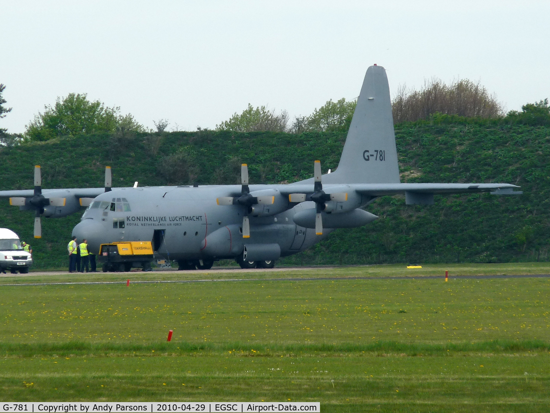 G-781, Lockheed C-130H Hercules C/N 382-4781, Latest herc for RNLAF being prepared for service at Cambridge