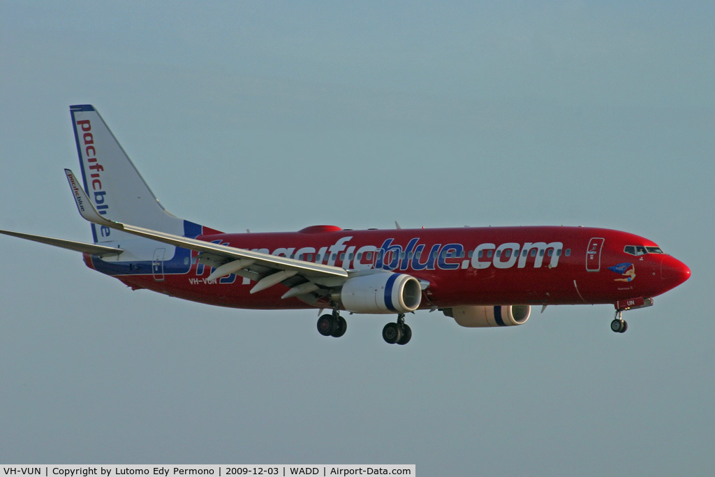 VH-VUN, 2007 Boeing 737-8BK C/N 29676, Pacific Blue