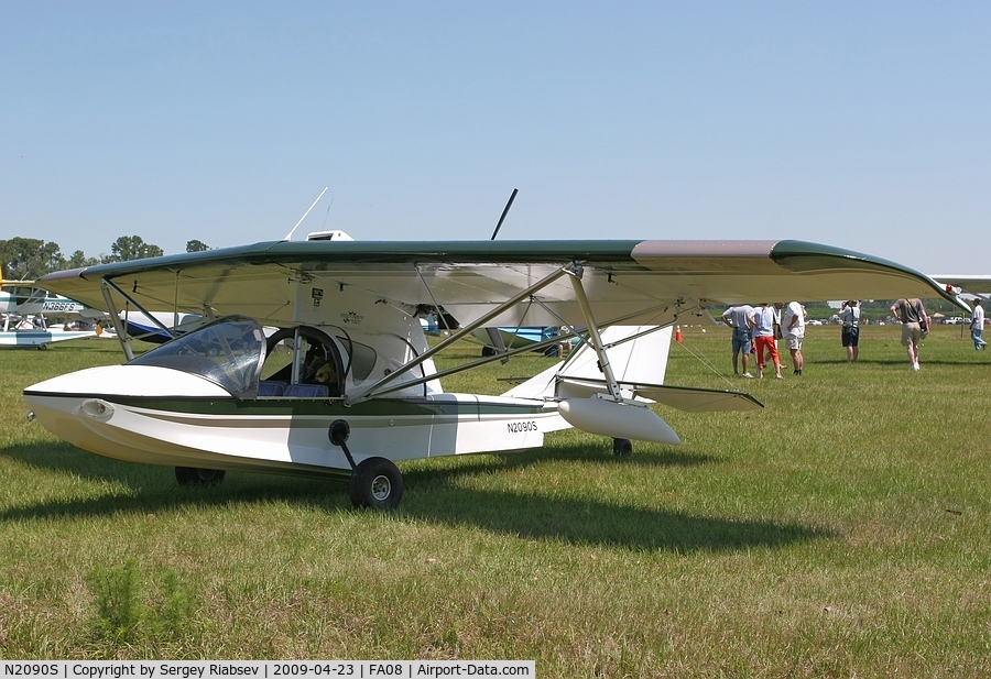 N2090S, 2004 Progressive Aerodyne Searey C/N 1MK316C, Lake Agnes Splash-in 2009