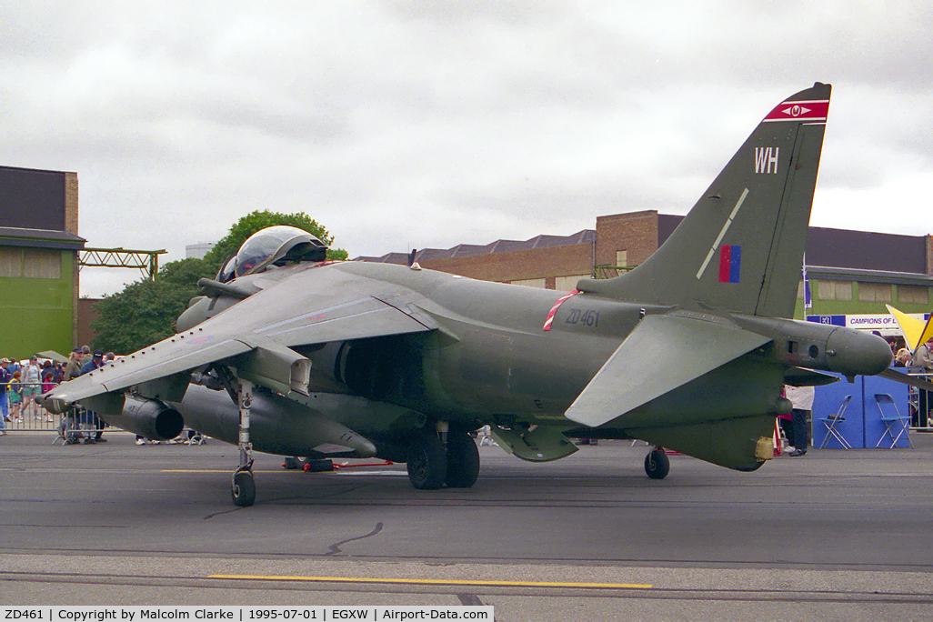 ZD461, 1989 British Aerospace Harrier GR.7 C/N P51, British Aerospace Harrier GR7 at RAF Waddington in 1995.