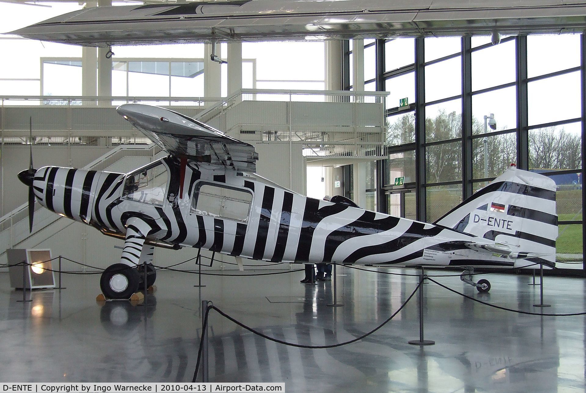 D-ENTE, Dornier Do-27A4 C/N 375, Dornier Do 27A4 (painted for reenactment the famous flights of zoologist and filmmaker Michael Grzimek, who died in the first 'D-ENTE' in the Serengeti (Tanzania) in 1959) at the Dornier-Museum Friedrichshafen