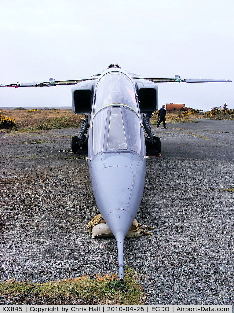 XX845, 1975 Sepecat Jaguar T.4 C/N B.33, at the Royal Naval School of Fire Fighting, Predannack Airfield, Cornwall
